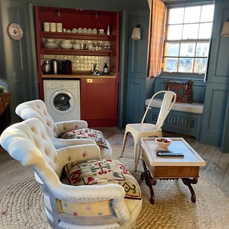 Rock House - Photographer'S Studio - Historic Gem In The Heart Of The City Эдинбург Экстерьер фото